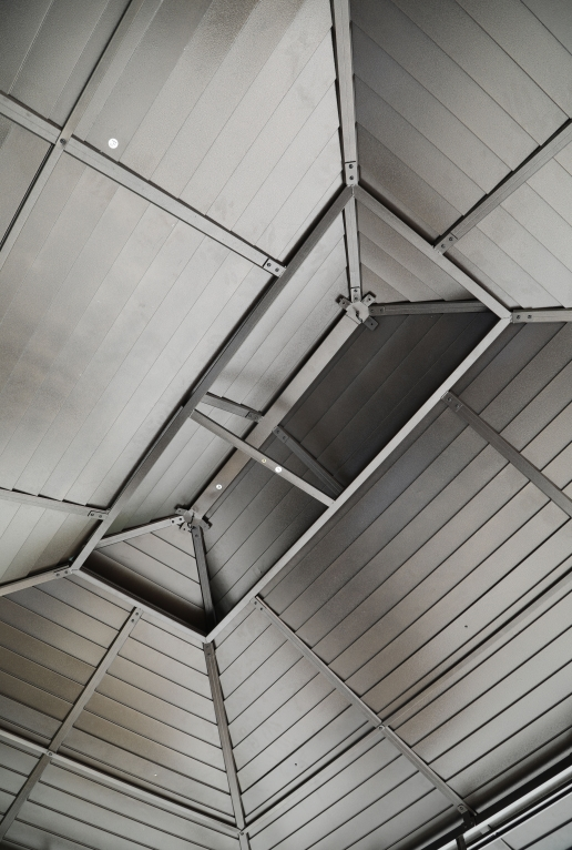 Iron Gazebo with Seat and Table 300*400CM